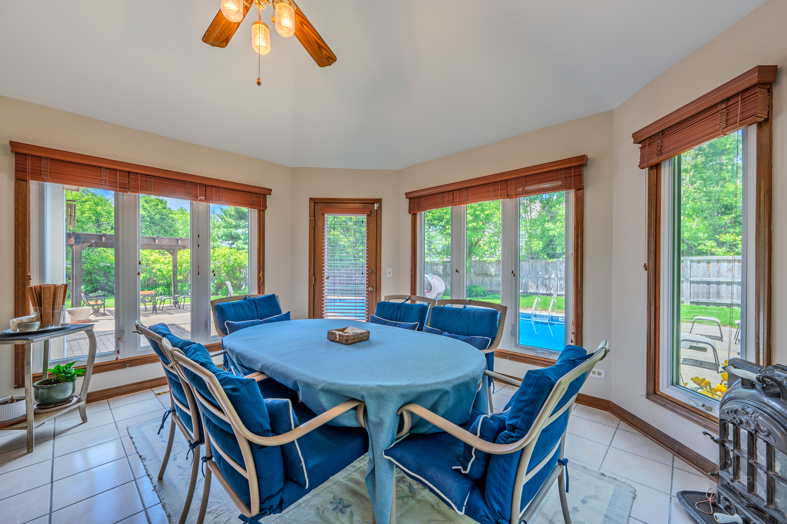 391 DuPahze Street, Naperville, IL 60565