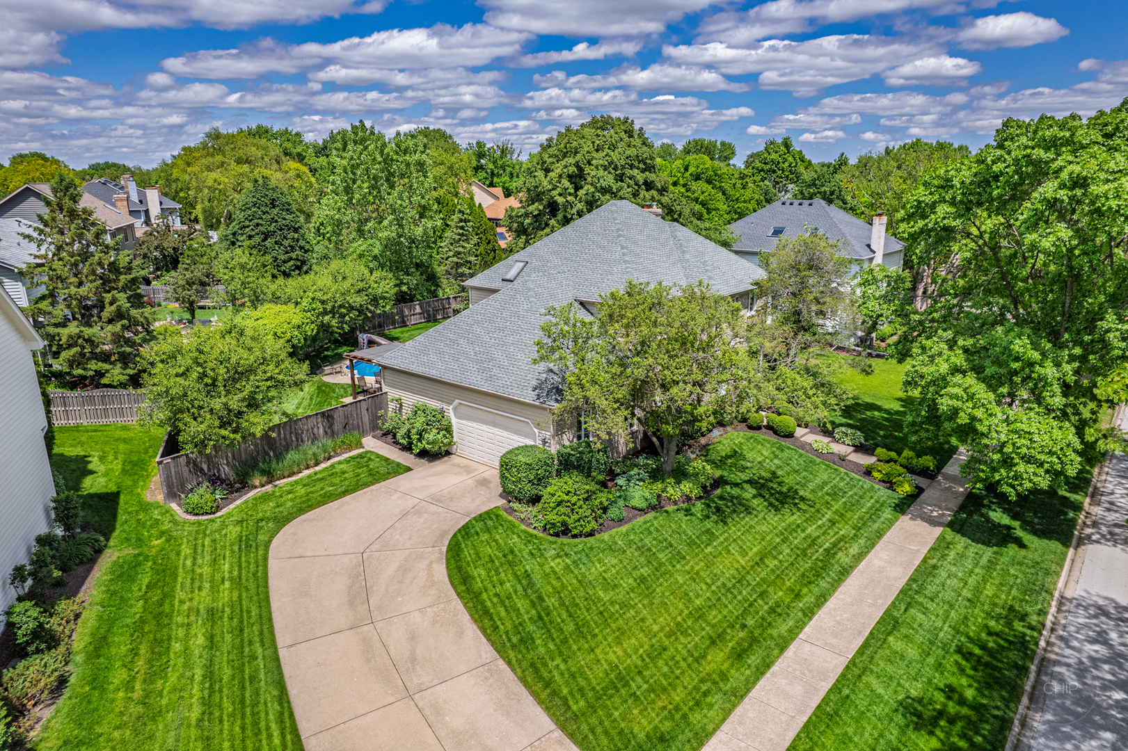 391 DuPahze Street, Naperville, IL 60565