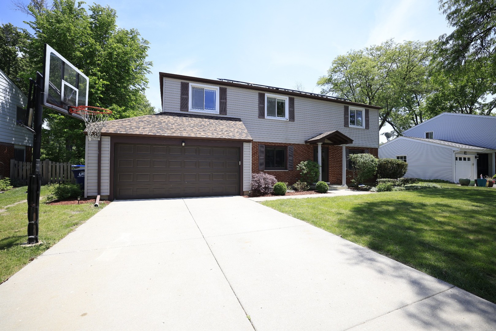 121 Pine Street, Deerfield, IL 60015