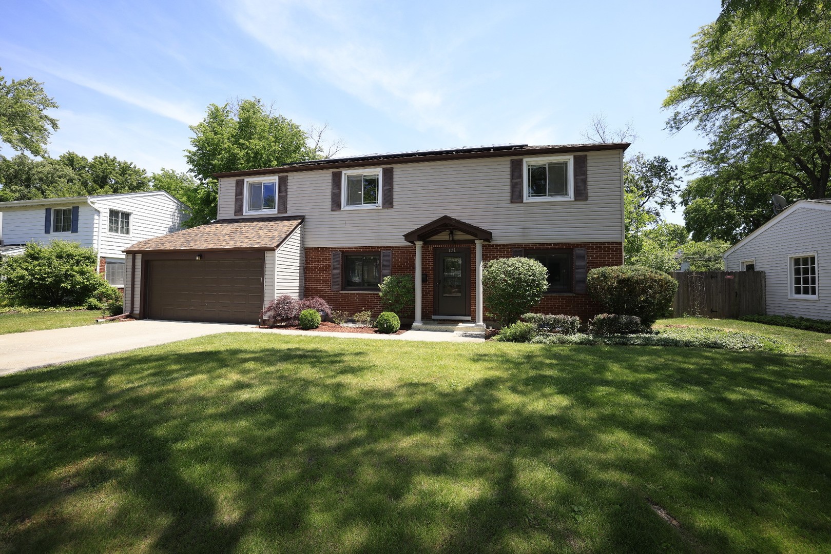 121 Pine Street, Deerfield, IL 60015