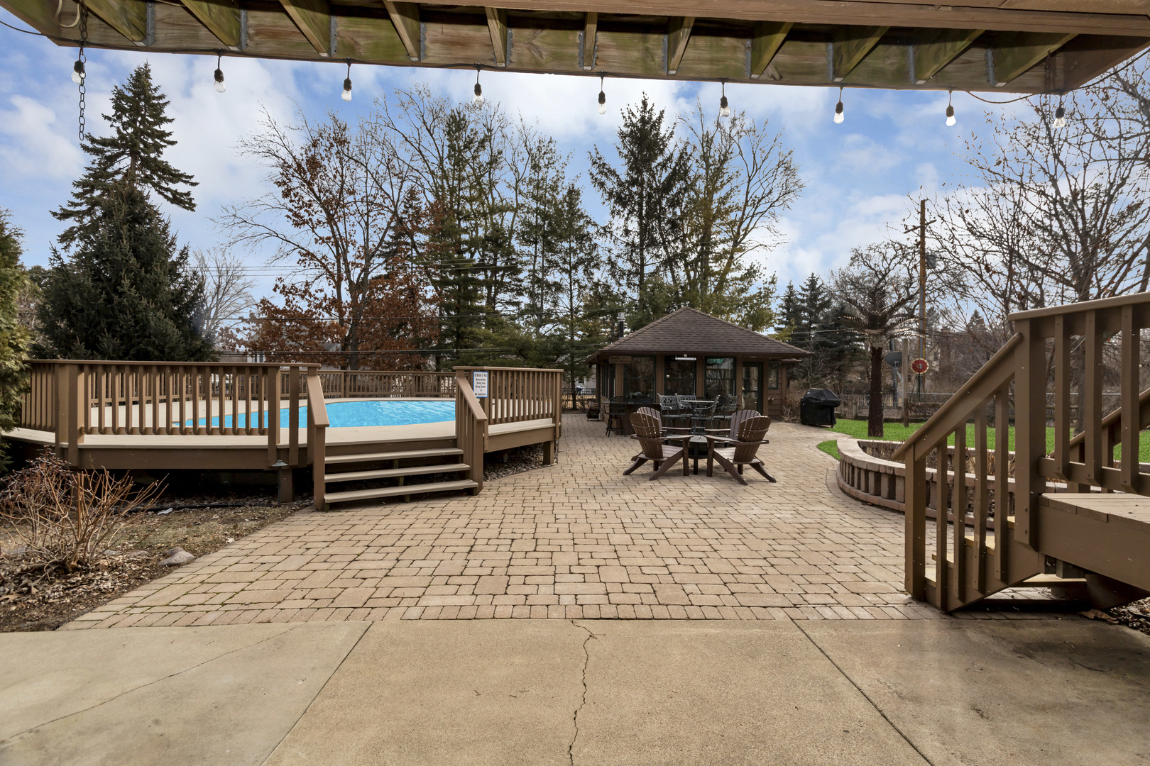 1415 W Hawthorne Street, Arlington Heights, IL 60005