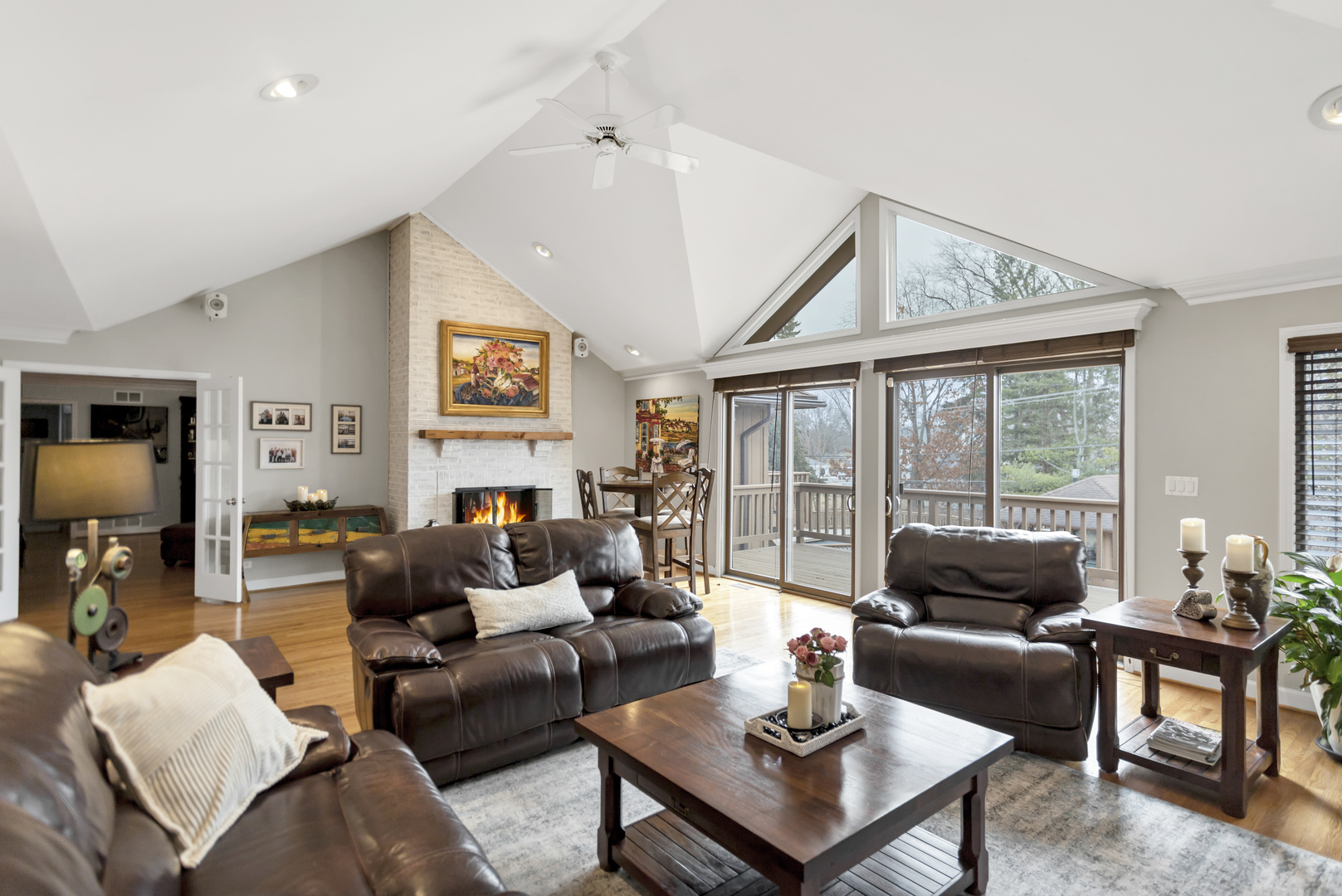 1415 W Hawthorne Street, Arlington Heights, IL 60005