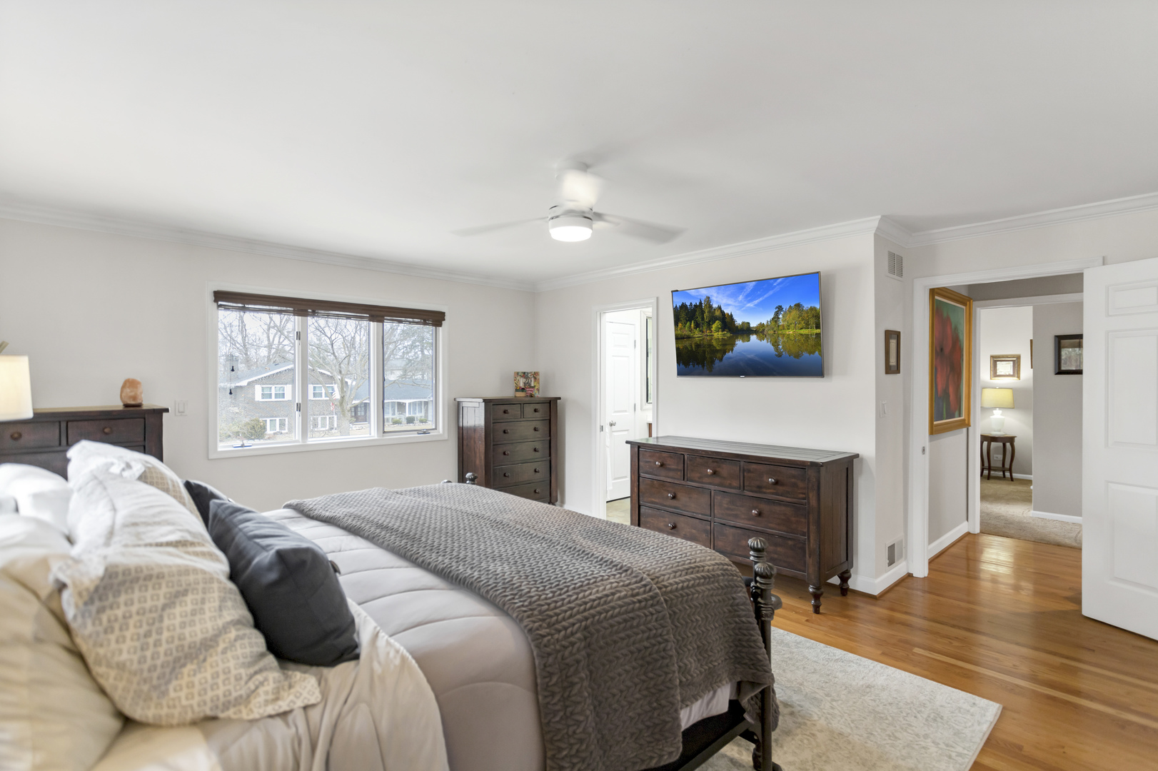 1415 W Hawthorne Street, Arlington Heights, IL 60005