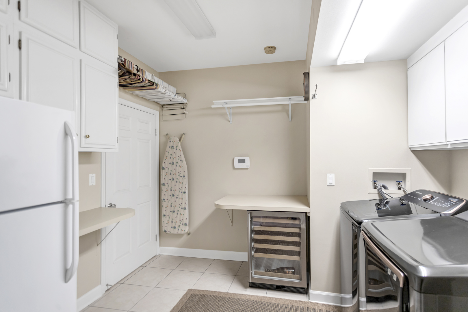 1415 W Hawthorne Street, Arlington Heights, IL 60005