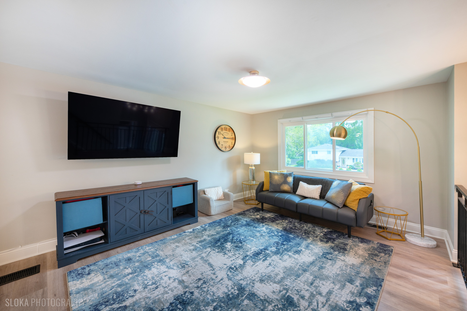 532 Cambridge Drive, Schaumburg, IL 60193