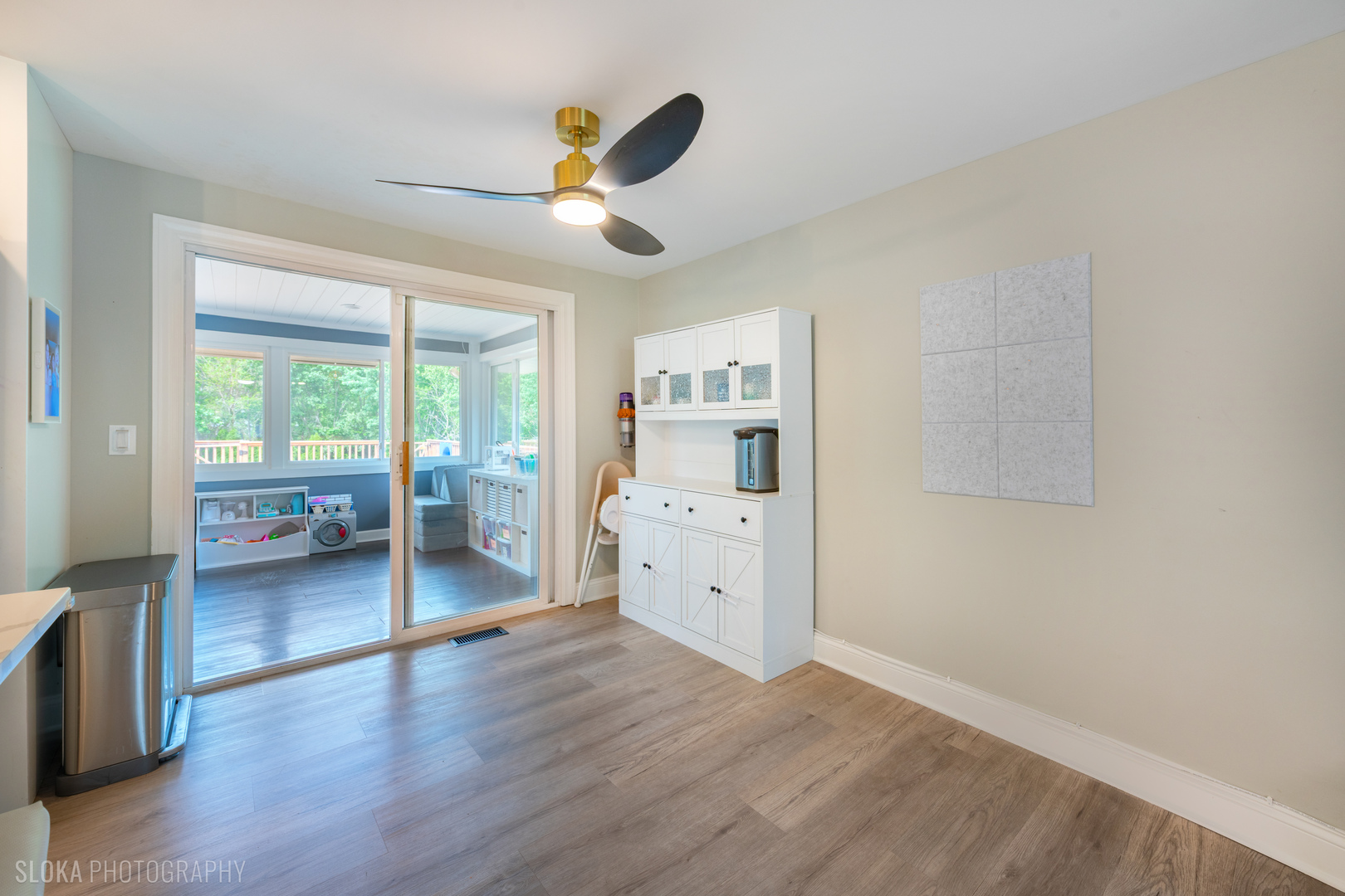 532 Cambridge Drive, Schaumburg, IL 60193