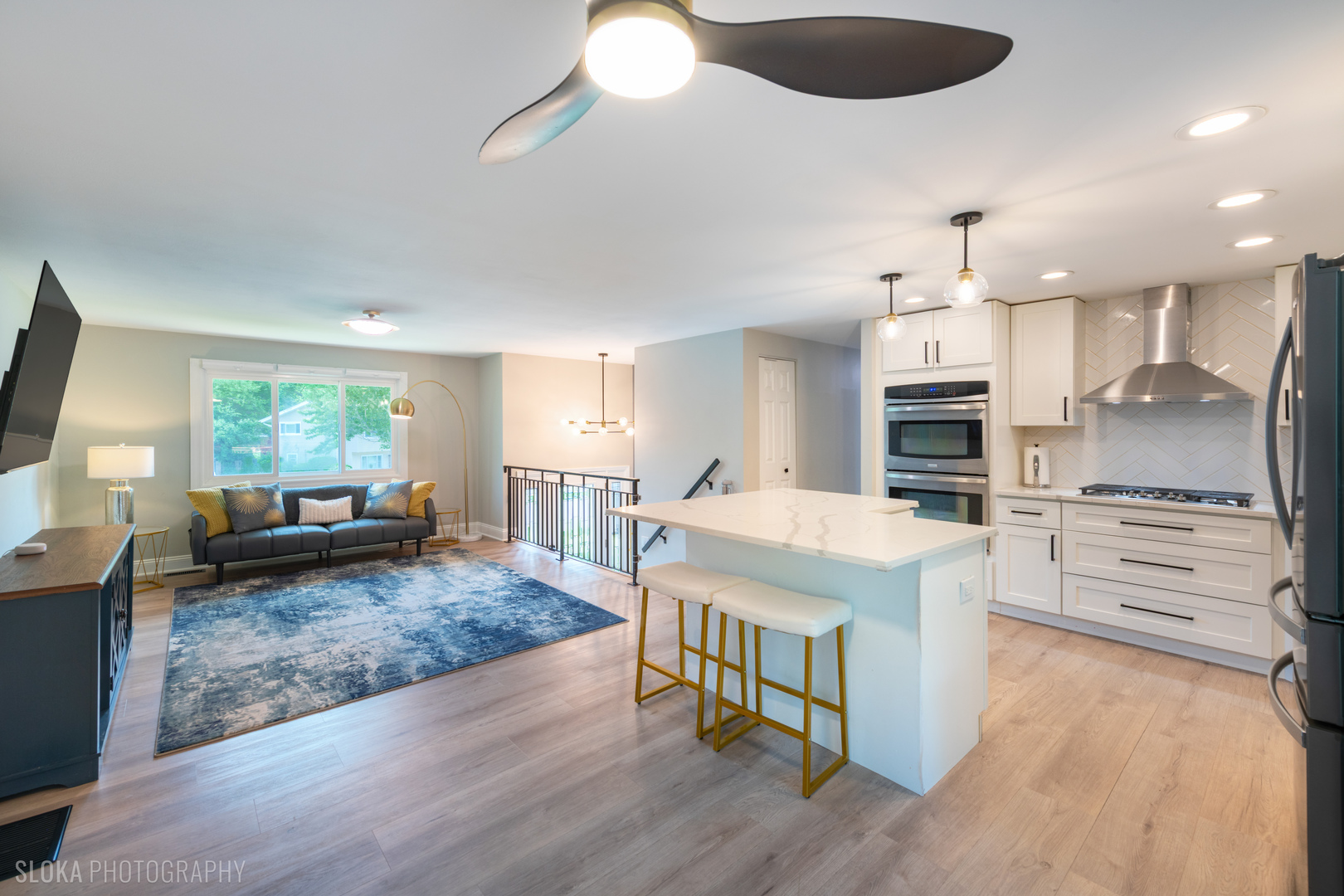 532 Cambridge Drive, Schaumburg, IL 60193