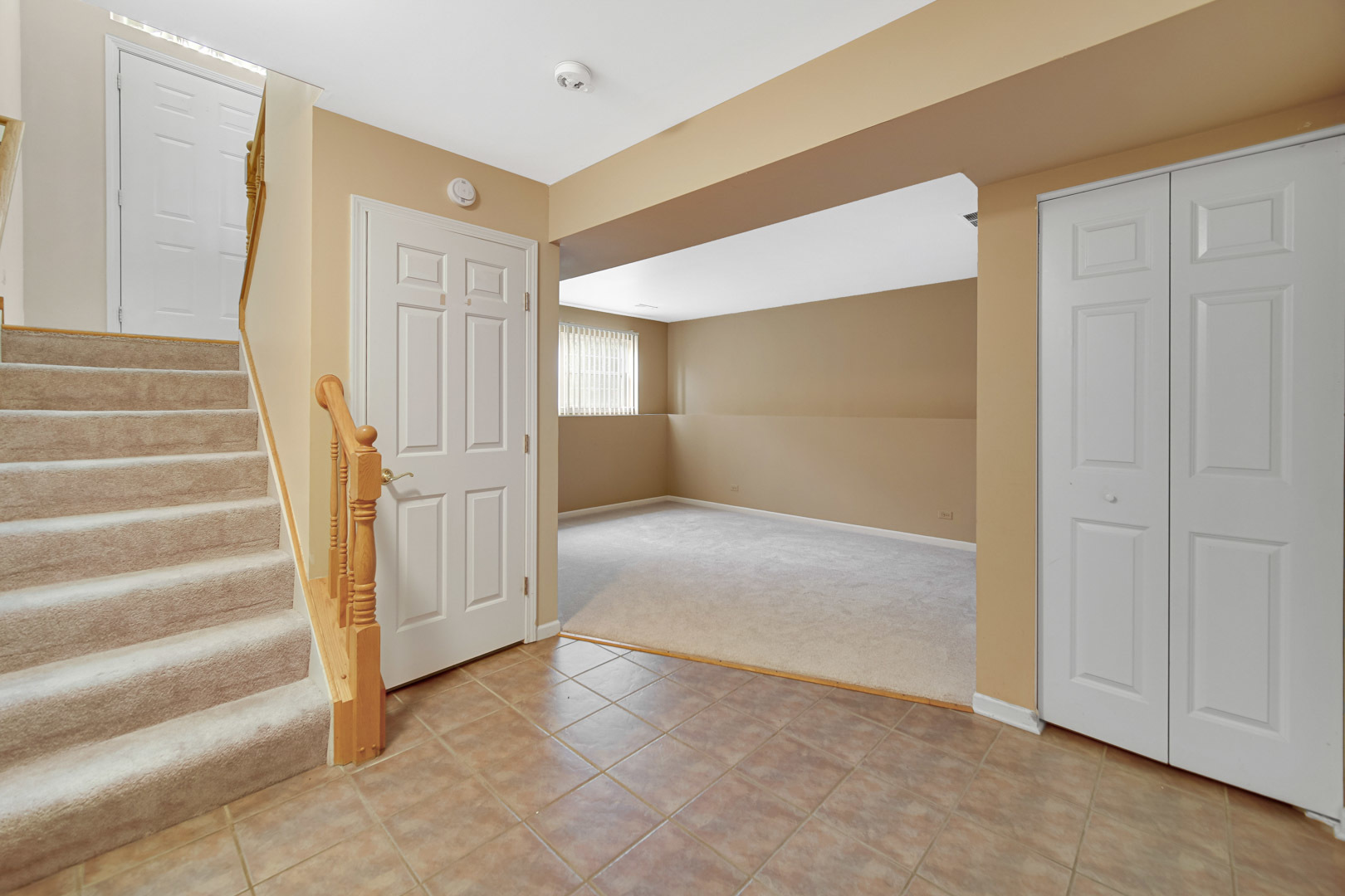 62 E Clare Court #62, Palatine, IL 60067