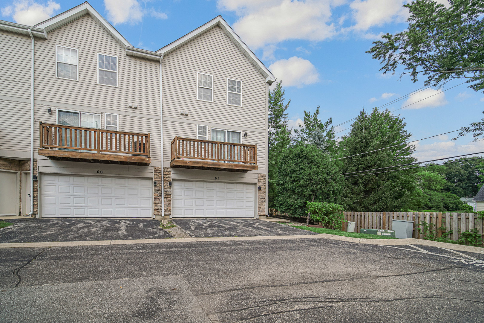 62 E Clare Court #62, Palatine, IL 60067