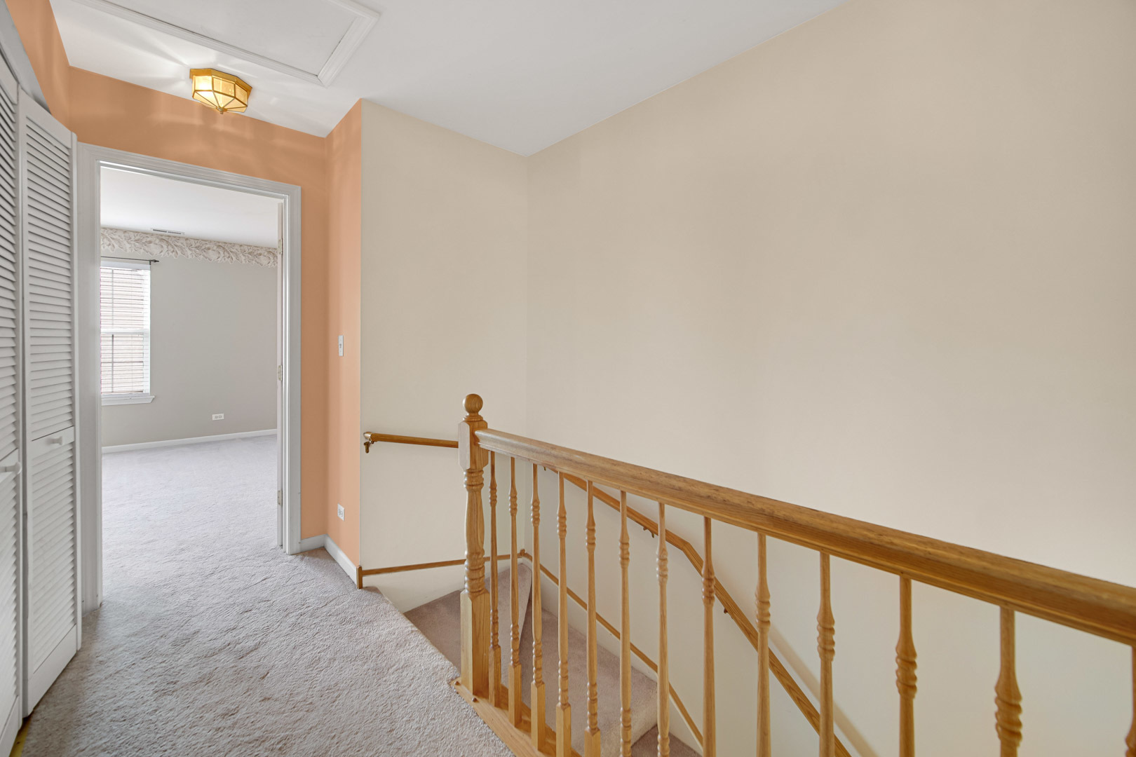 62 E Clare Court #62, Palatine, IL 60067