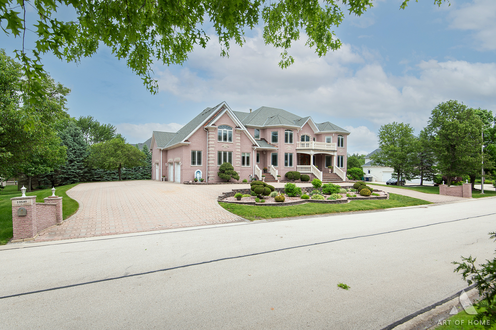 10840 Crystal Meadow Court, Orland Park, IL 60467