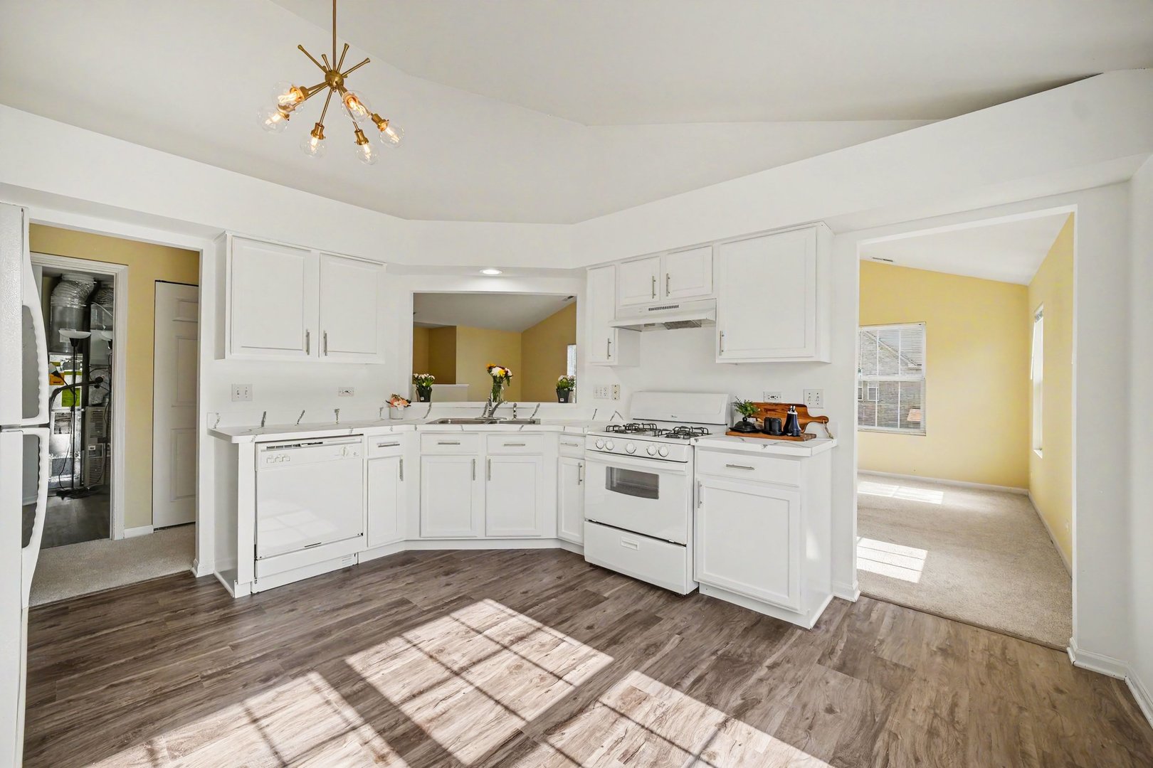 2906 Stonewater Drive #2906, Naperville, IL 60564
