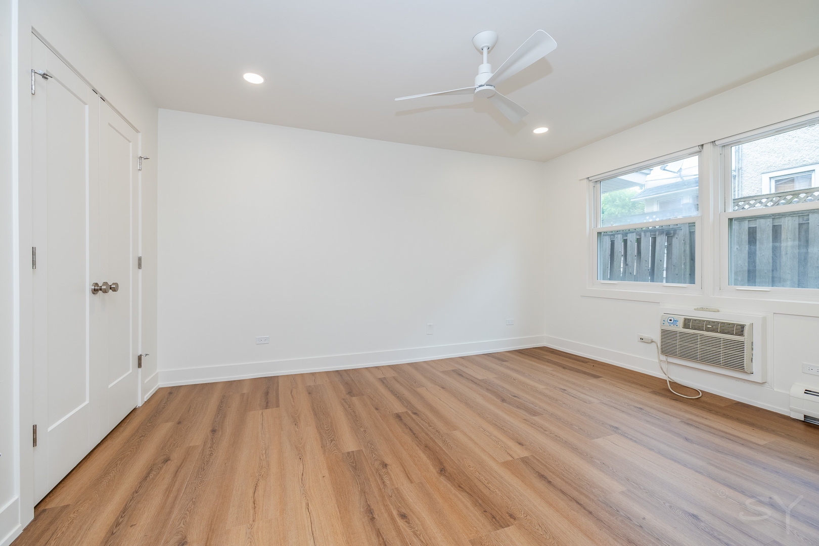 406 Franklin Avenue #1B, River Forest, IL 60305