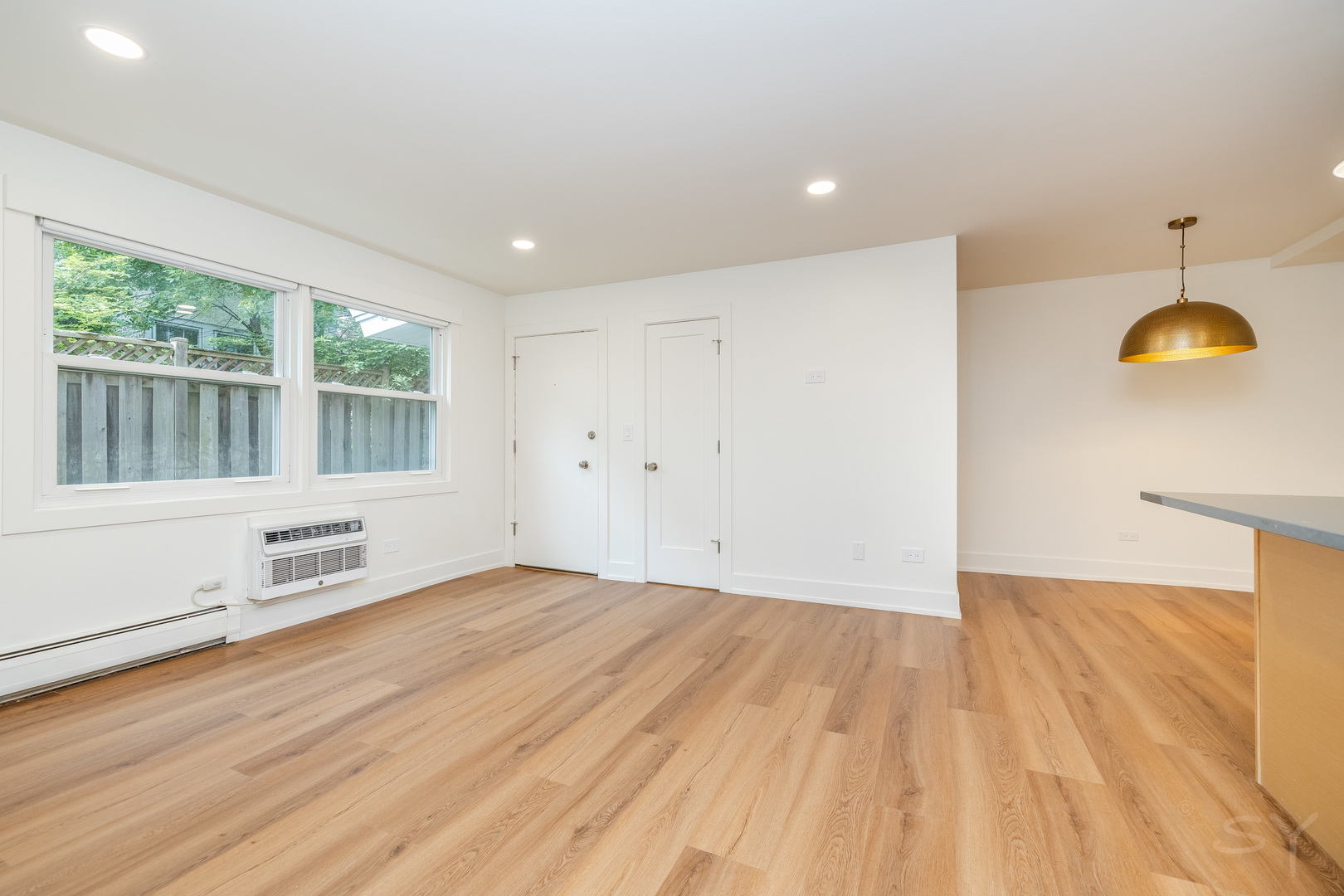 406 Franklin Avenue #1B, River Forest, IL 60305