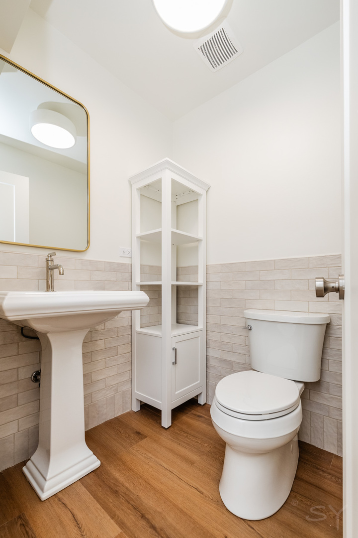 406 Franklin Avenue #1B, River Forest, IL 60305