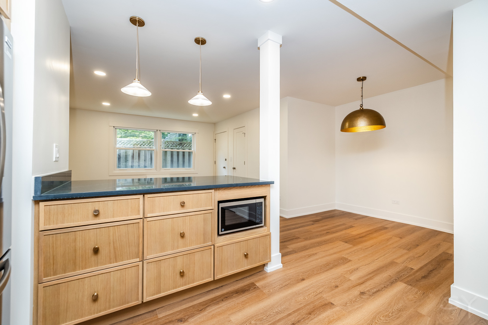 406 Franklin Avenue #1B, River Forest, IL 60305