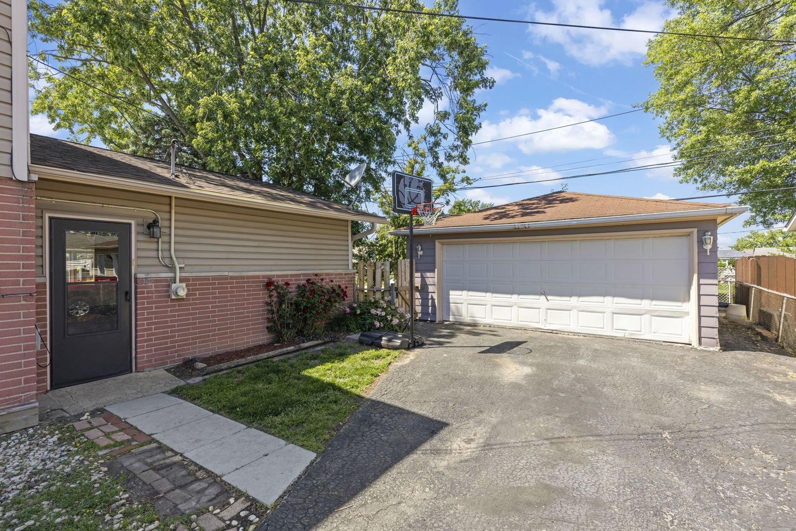 14849 Park Avenue, Oak Forest, IL 60452
