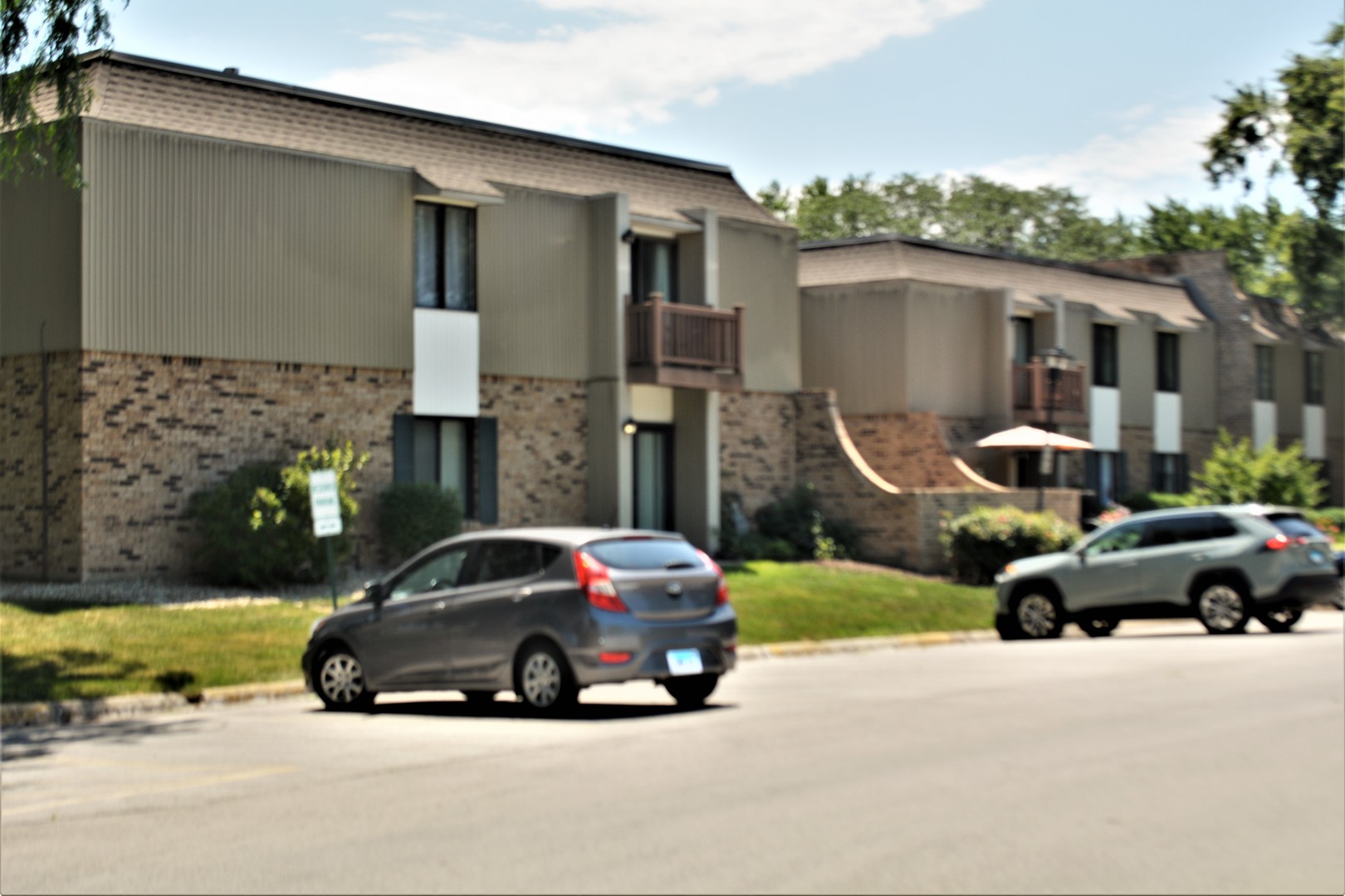 7303 Grand Avenue #AA-205, Downers Grove, IL 60516