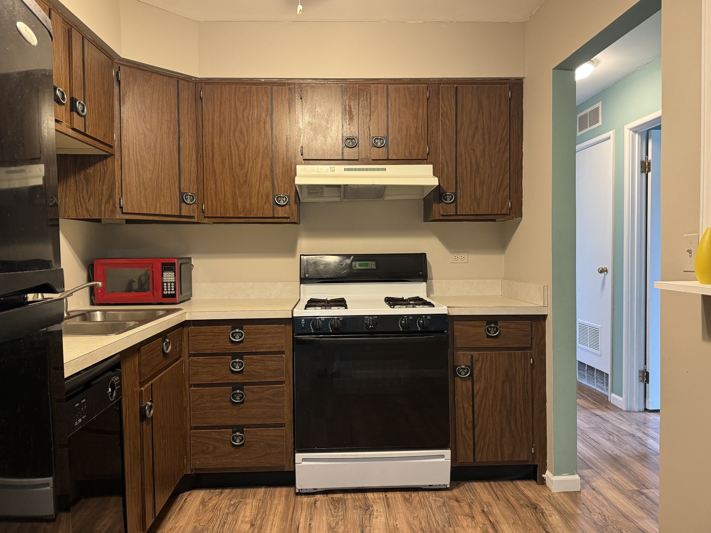 7303 Grand Avenue #AA-205, Downers Grove, IL 60516