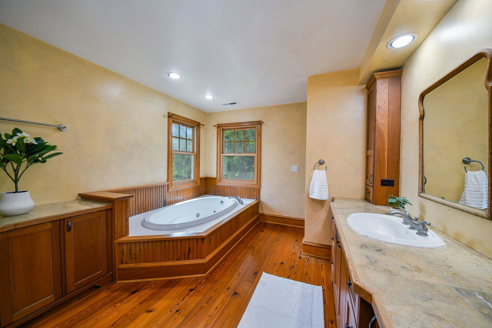 41W555 Wayne Drive, St. Charles, IL 60175
