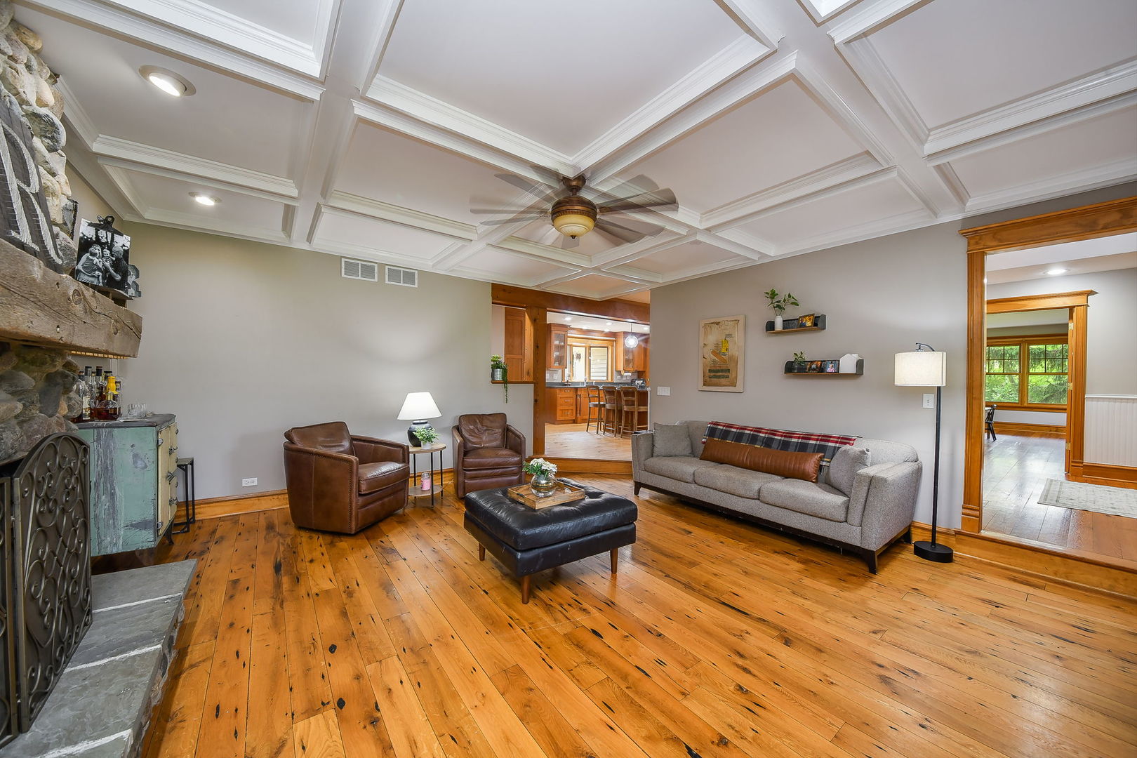 41W555 Wayne Drive, St. Charles, IL 60175