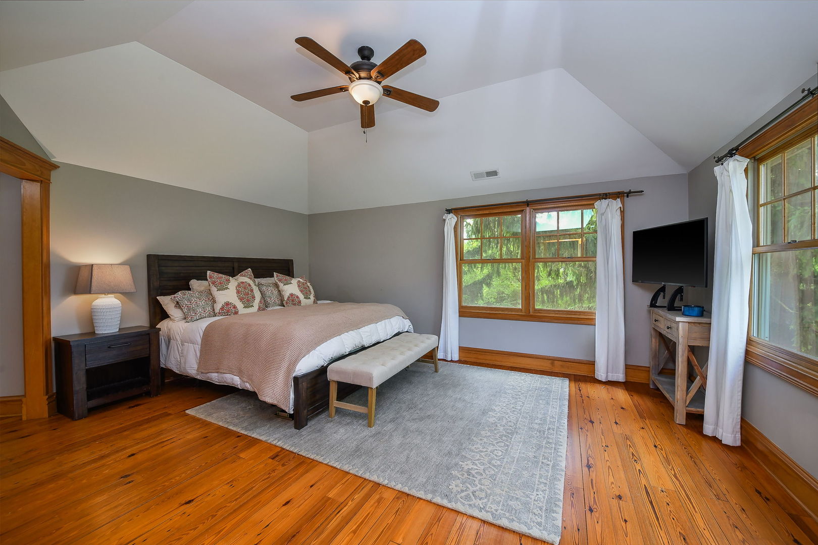 41W555 Wayne Drive, St. Charles, IL 60175