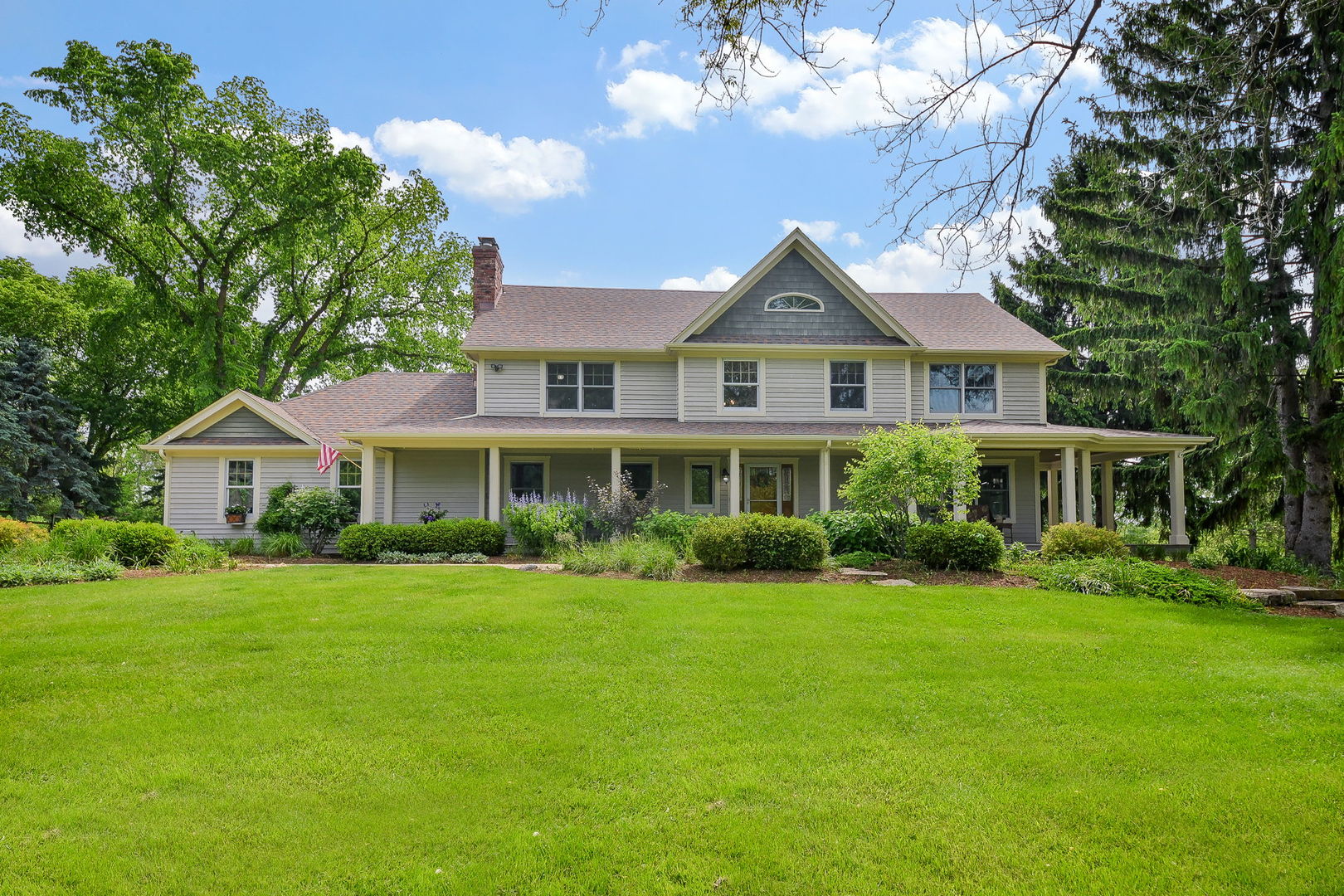 41W555 Wayne Drive, St. Charles, IL 60175