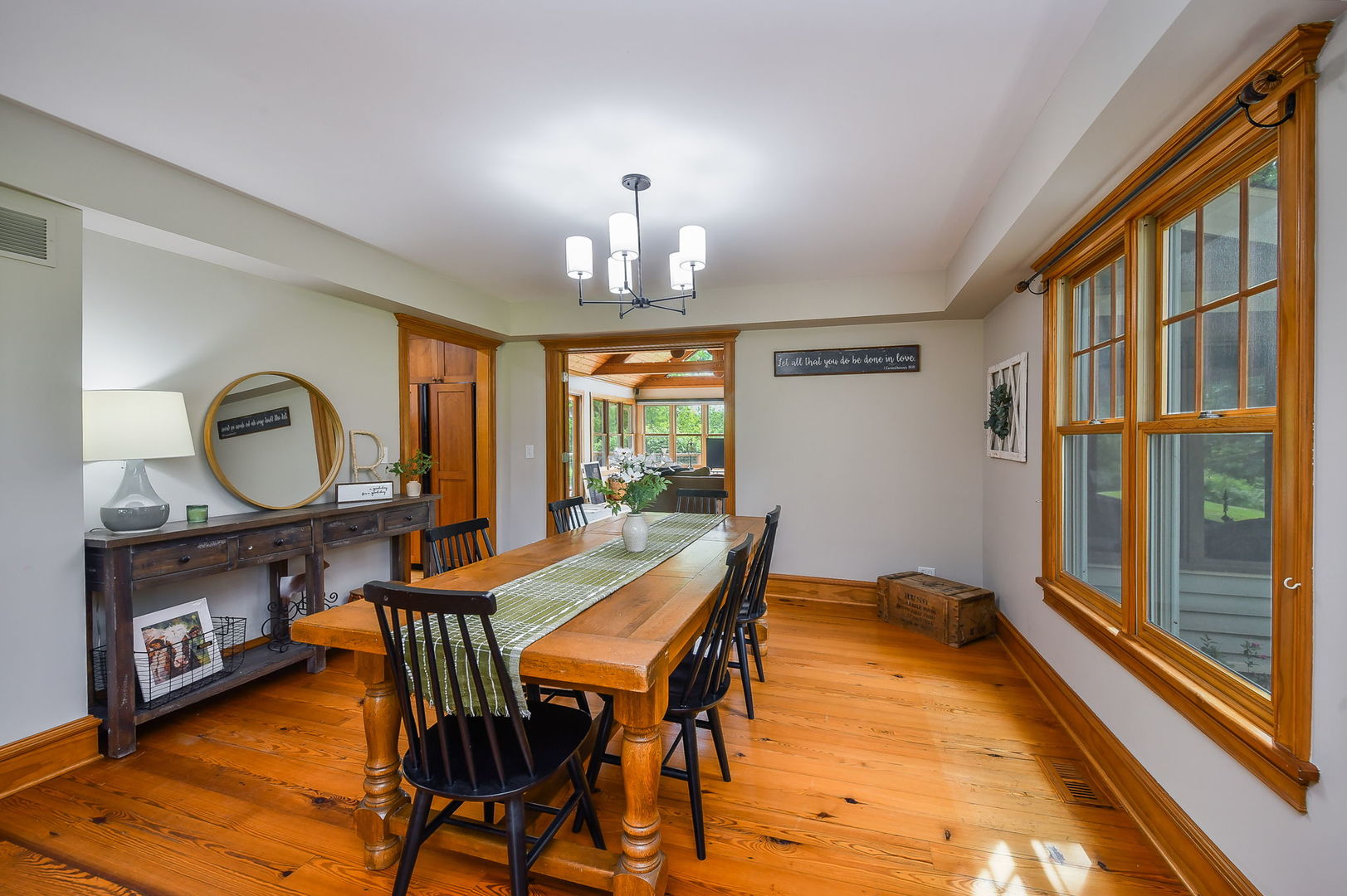 41W555 Wayne Drive, St. Charles, IL 60175