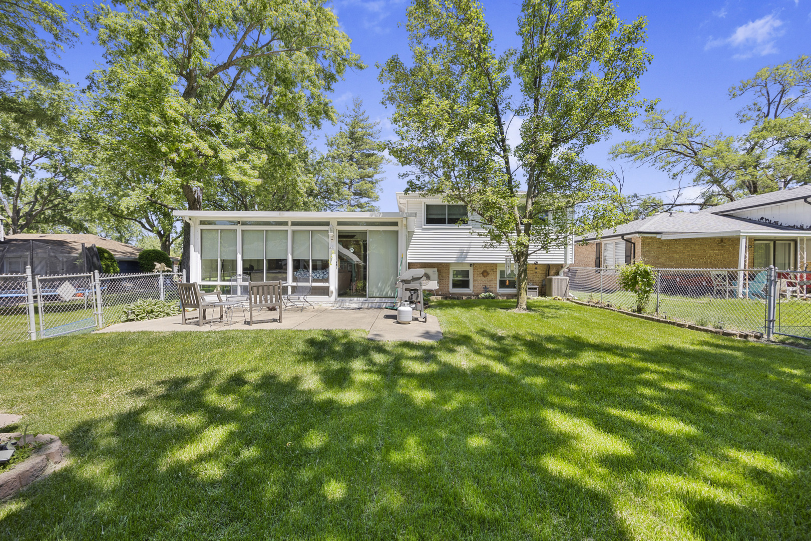 19200 S Champlain Avenue, Glenwood, IL 60425