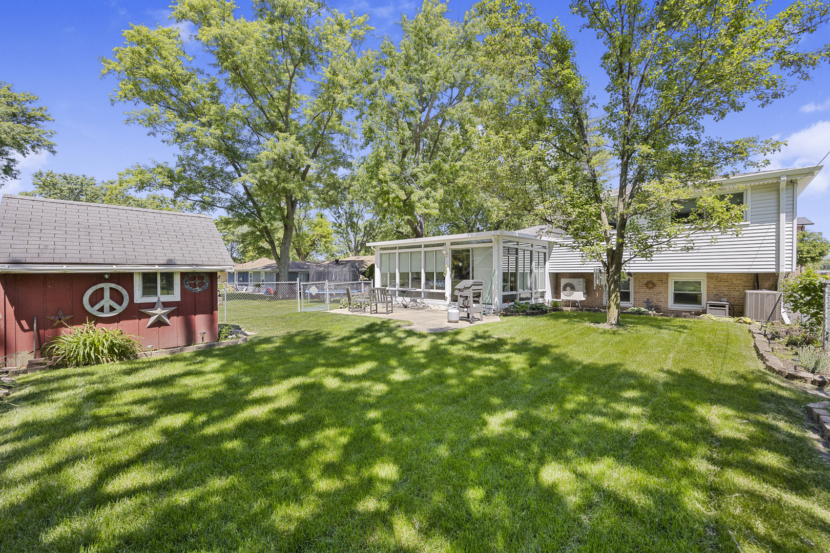 19200 S Champlain Avenue, Glenwood, IL 60425