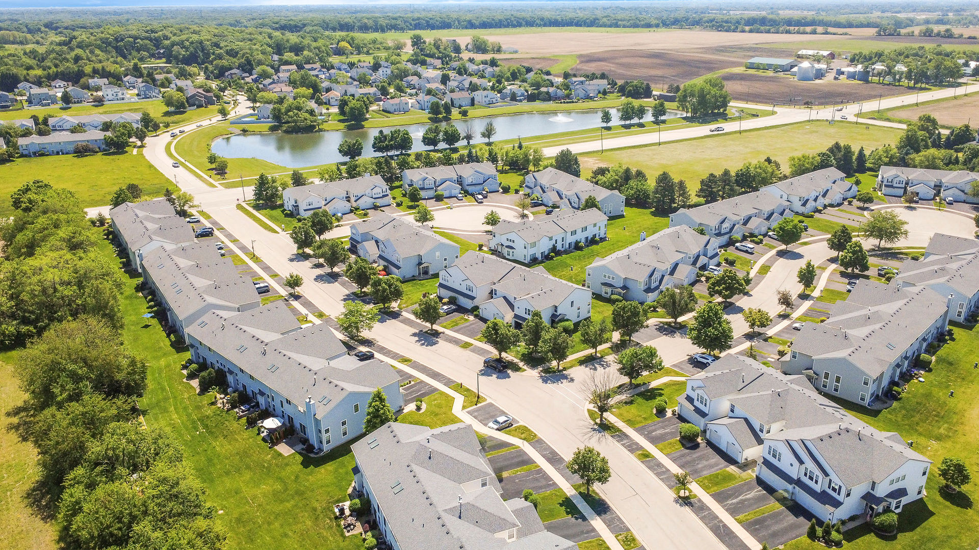 14857 W Victoria Crossing #14857, Lockport, IL 60441