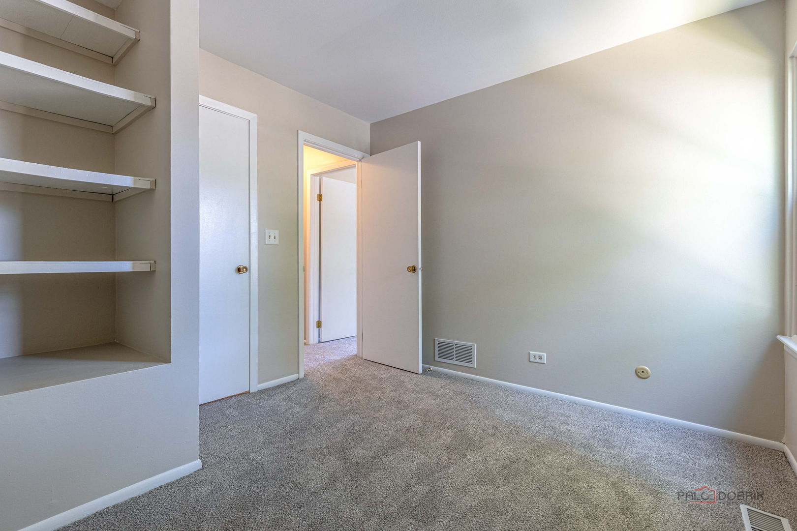 2177 N Dogwood Lane #2177, Palatine, IL 60074