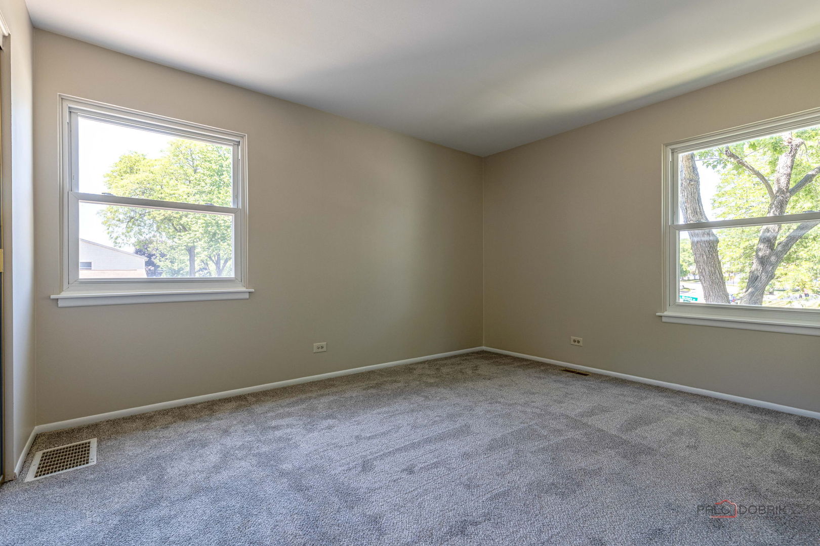 2177 N Dogwood Lane #2177, Palatine, IL 60074