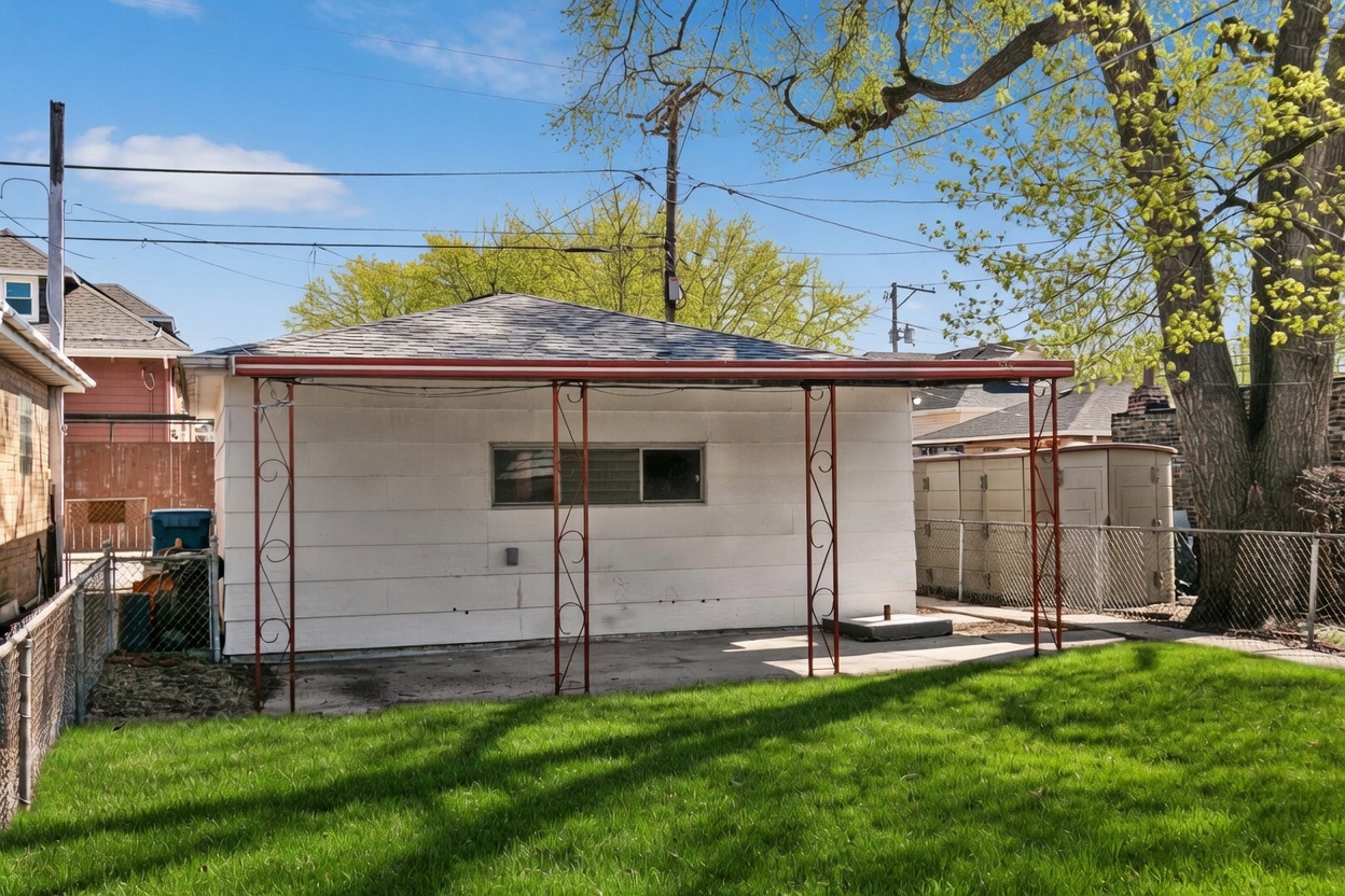 5445 S 73rd Avenue, Summit, IL 60501