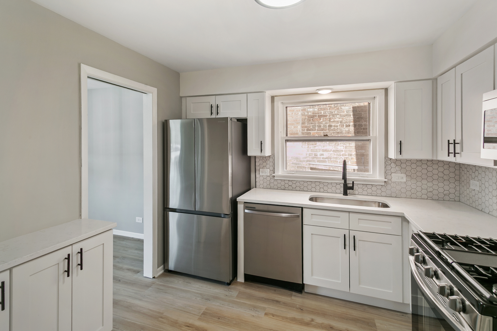 5445 S 73rd Avenue, Summit, IL 60501