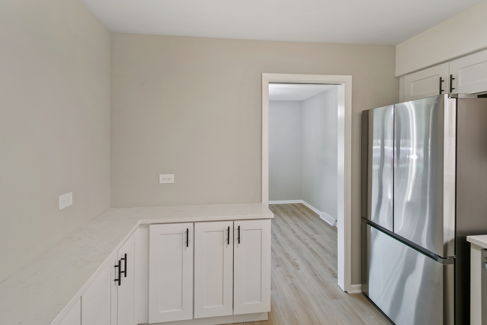 5445 S 73rd Avenue, Summit, IL 60501