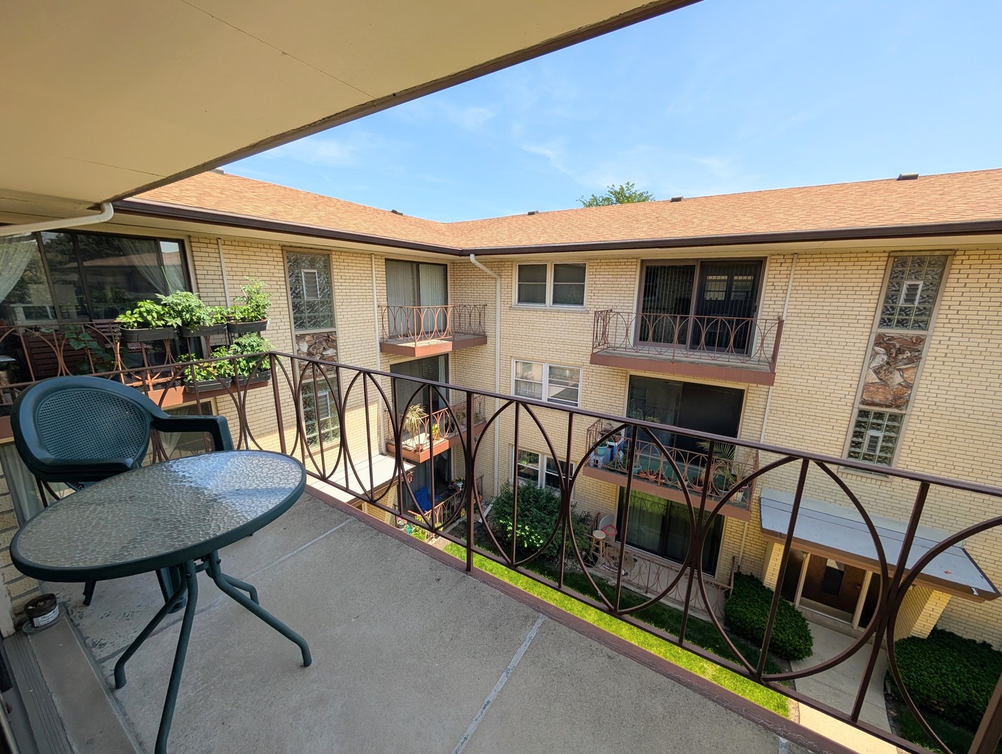 5516 W Windsor Avenue #3M, Chicago, IL 60630