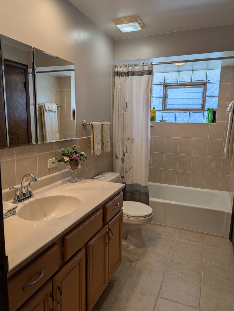 5516 W Windsor Avenue #3M, Chicago, IL 60630