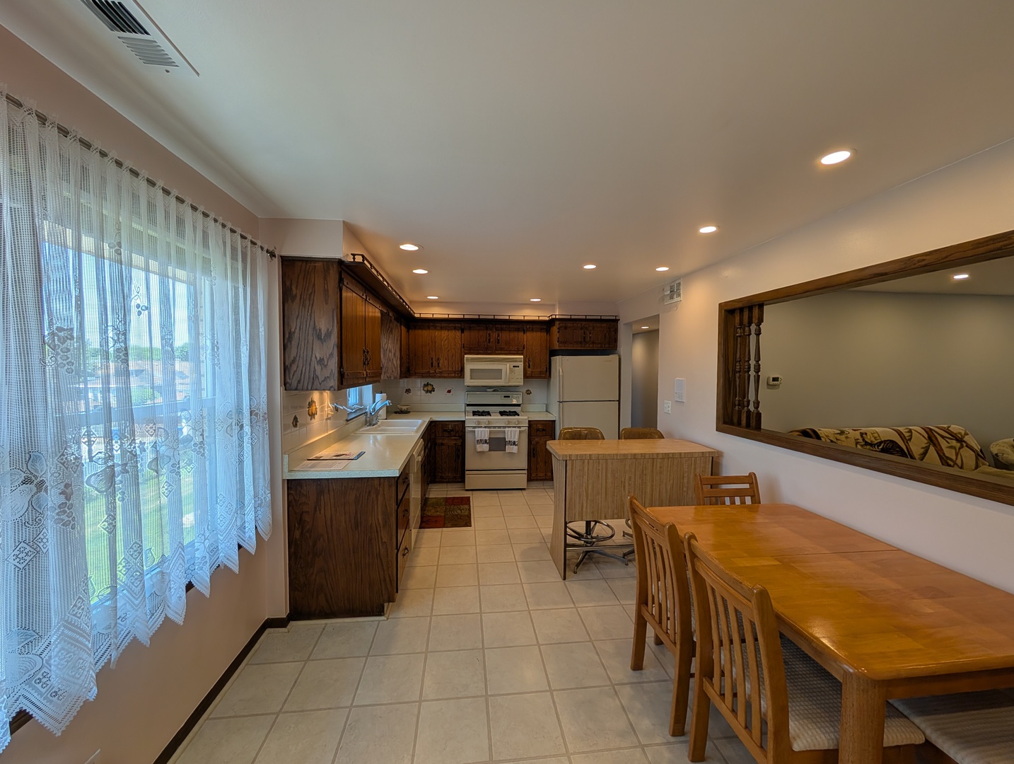 5516 W Windsor Avenue #3M, Chicago, IL 60630