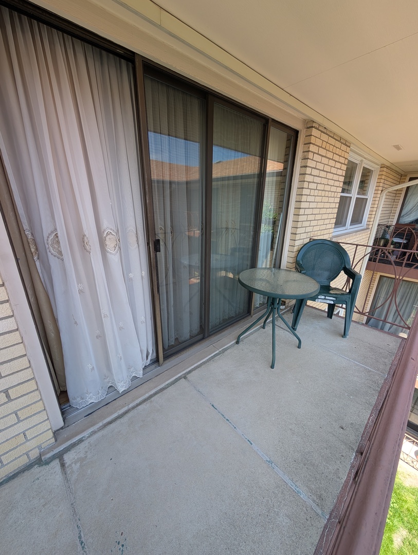 5516 W Windsor Avenue #3M, Chicago, IL 60630