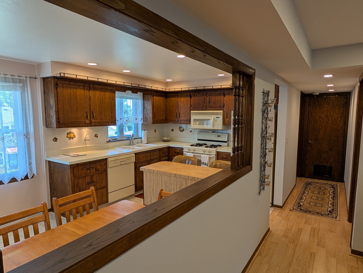 5516 W Windsor Avenue #3M, Chicago, IL 60630