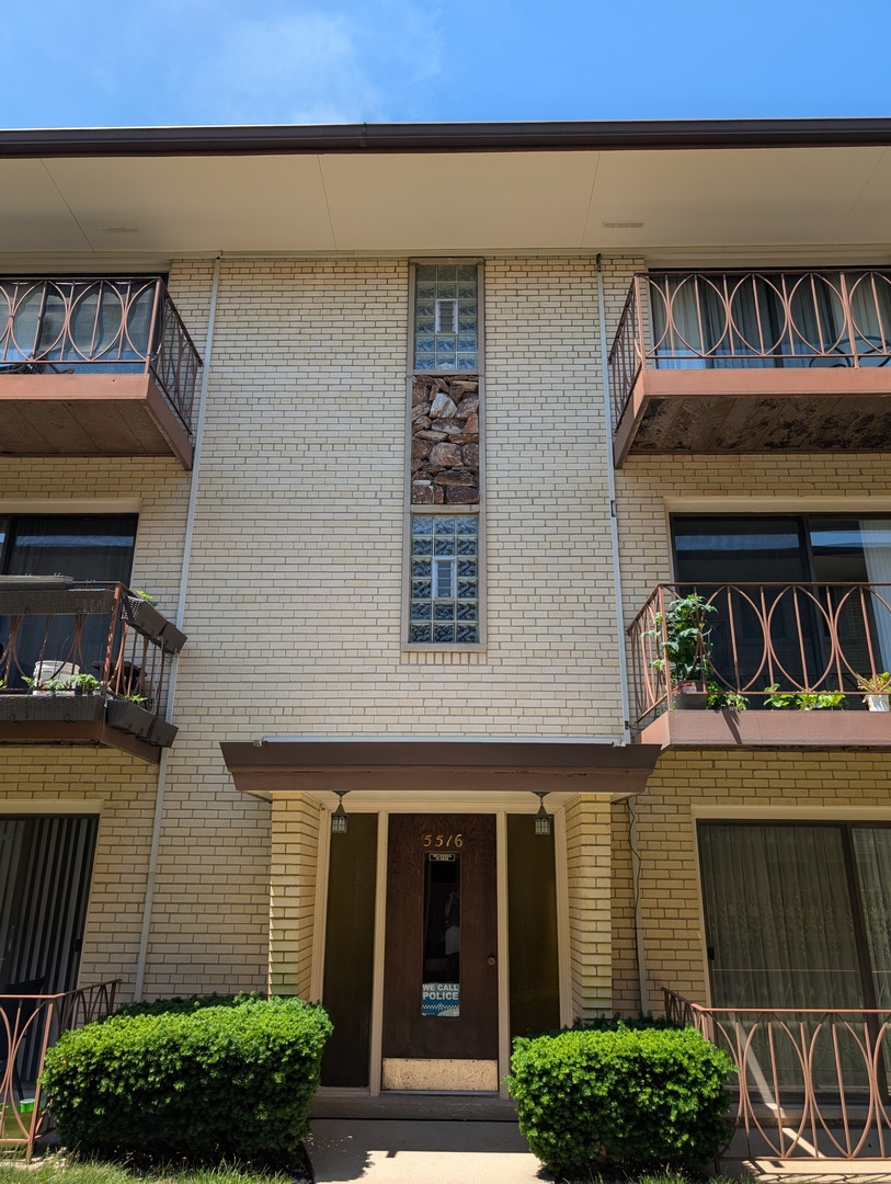 5516 W Windsor Avenue #3M, Chicago, IL 60630