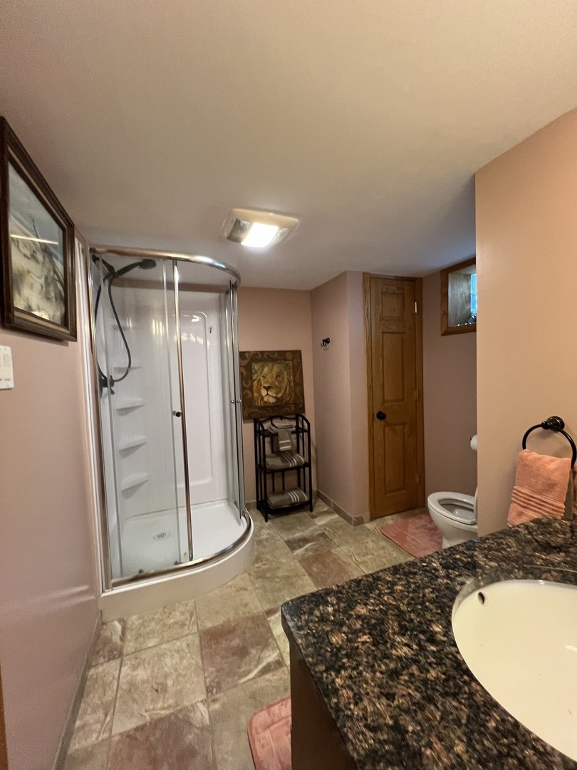 17810 Chicago Avenue, Lansing, IL 60438