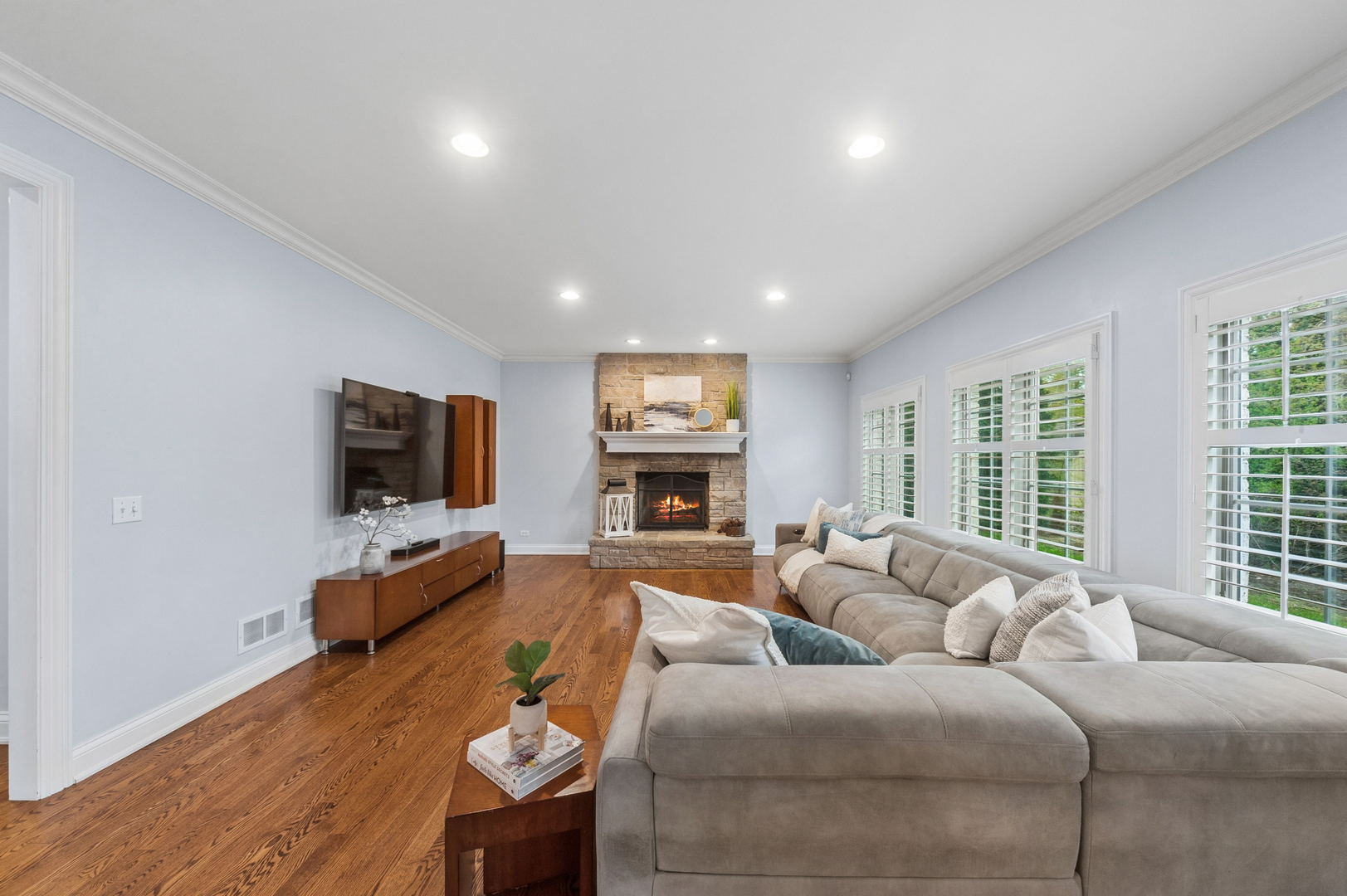 14965 Creekside Path, Libertyville, IL 60048