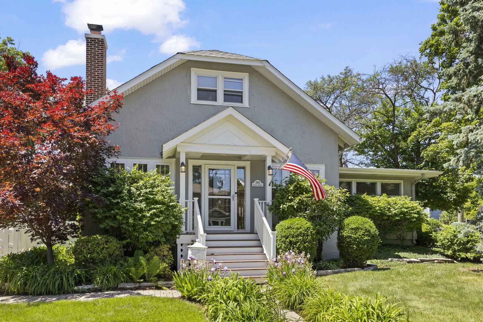 590 Prairie Avenue, Glen Ellyn, IL 60137