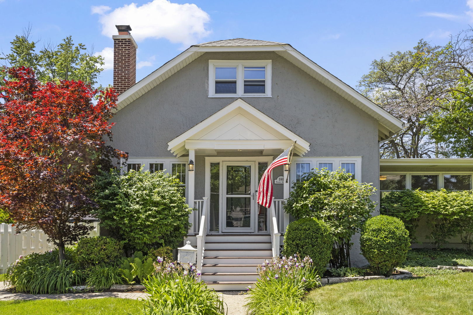 590 Prairie Avenue, Glen Ellyn, IL 60137