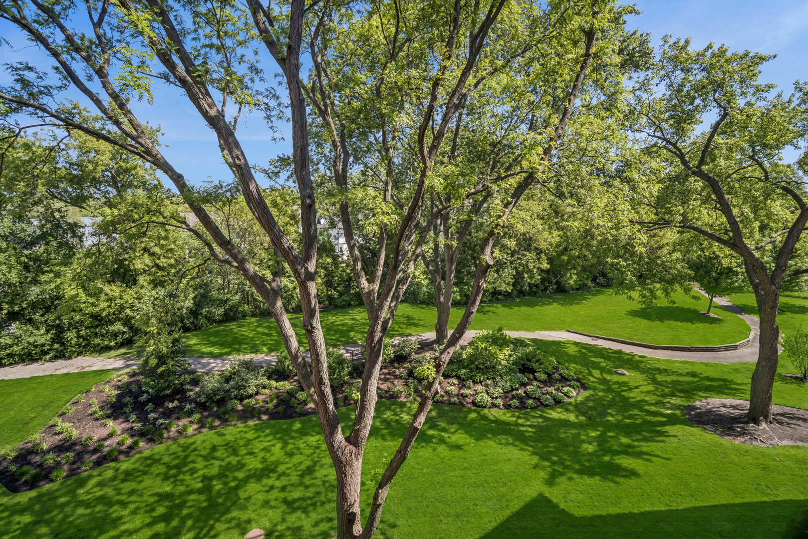 1621 Mission Hills Road #404, Northbrook, IL 60062