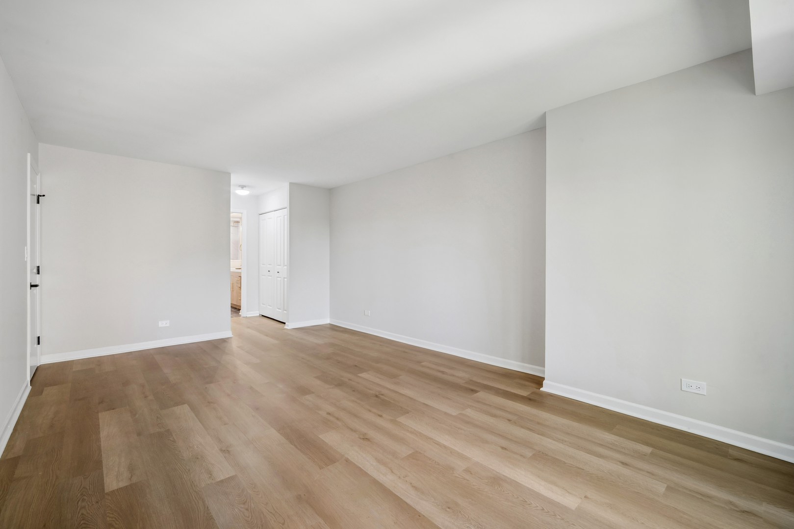 1621 Mission Hills Road #404, Northbrook, IL 60062