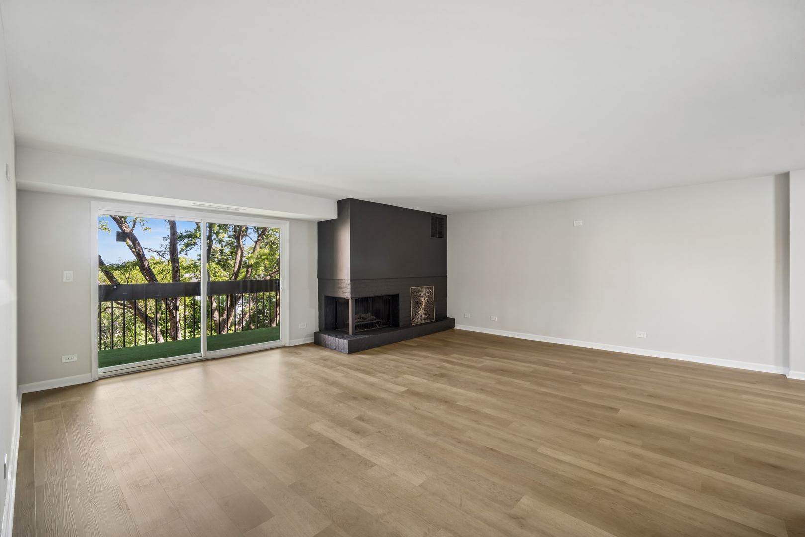 1621 Mission Hills Road #404, Northbrook, IL 60062