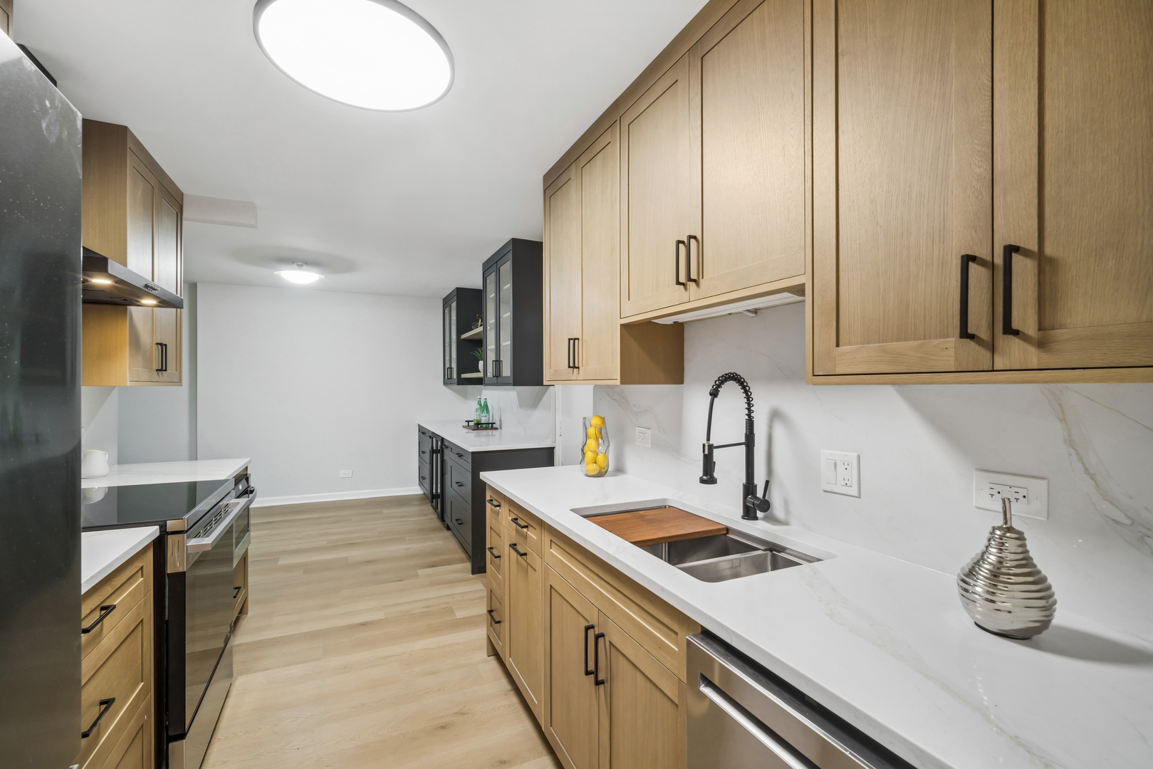 1621 Mission Hills Road #404, Northbrook, IL 60062